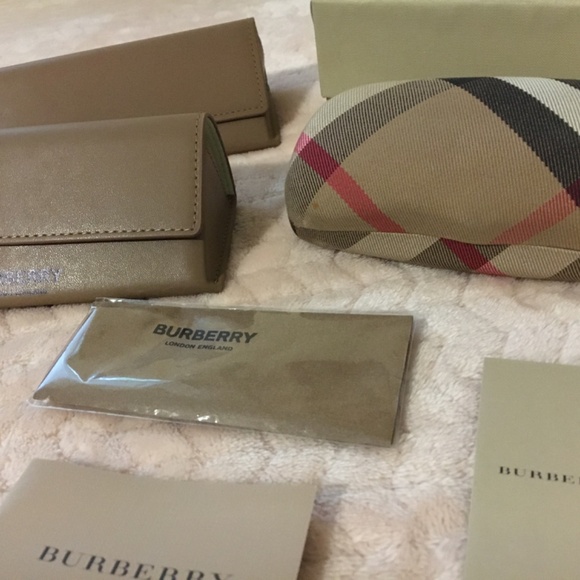 Burberry bundle of sunglasses/eyeglasses cases, new cleaning cloth & box - Picture 5 of 9